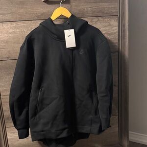 BNWT Nike Black Zip-Up Jacket
